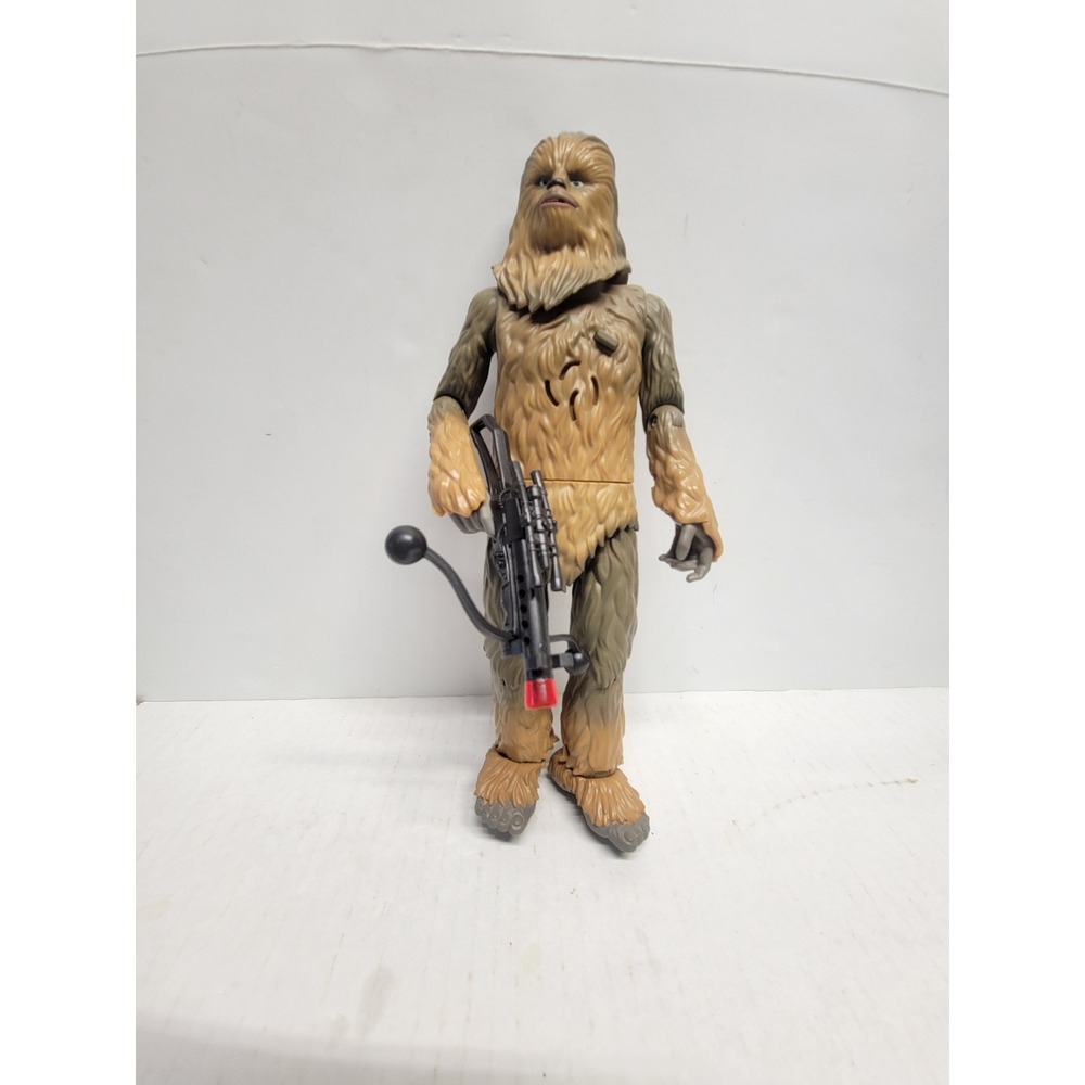 Star Wars‎ Chewbacca Electronic Action Figure with Bowcaster Hasbro